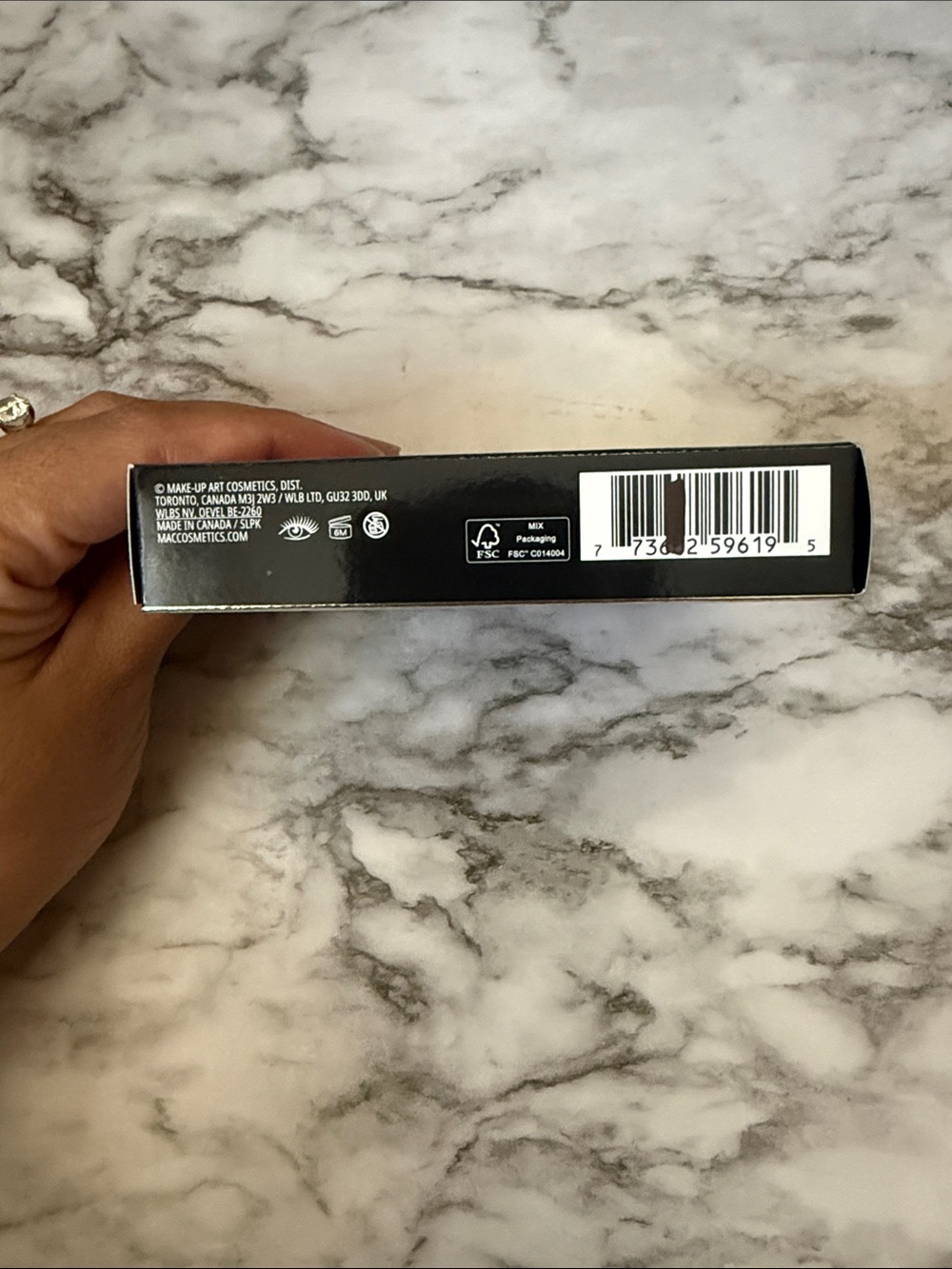 MAC Stack Mascara - Black - Picture 2 of 4